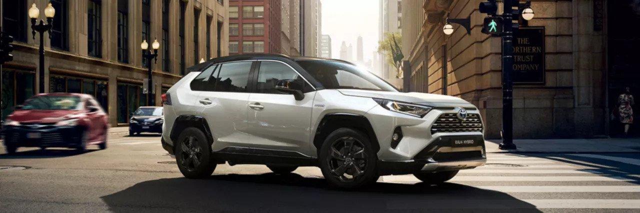 De Toyota RAV4 is tot en met 31 januari 2023 te koop bij autogarage Vernaillen in Ninove